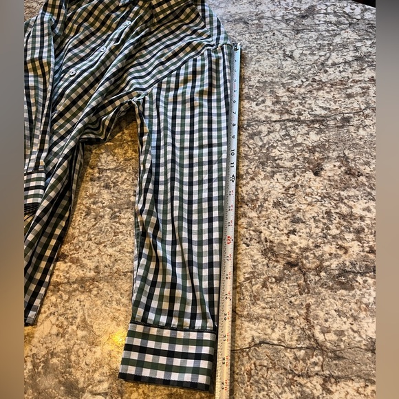 Nick Graham men’s plaid button down up shirt medium green black checkered nice! - Picture 4 of 13